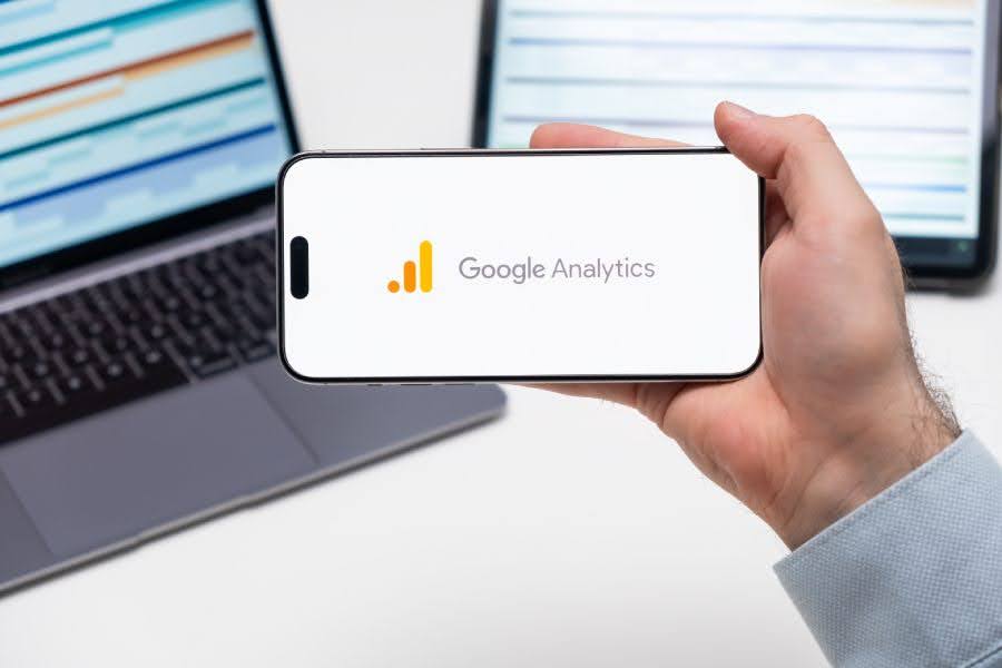 How to Use Google Analytics for SEO